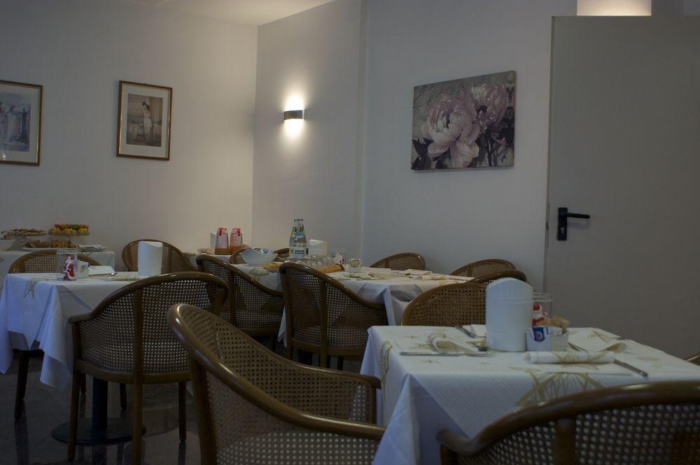 Hotel Pittini Gemona del Friuli Exterior foto